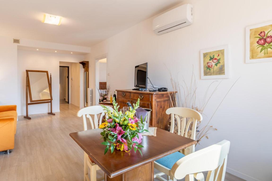 Residence Villa Il Casale - Appartamenti Wellness E Piscina Riscaldata Tovo San Giacomo Экстерьер фото