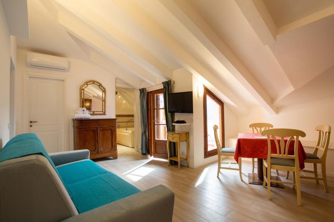Residence Villa Il Casale - Appartamenti Wellness E Piscina Riscaldata Tovo San Giacomo Экстерьер фото